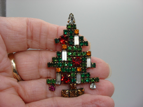 Vintage Weiss Foiled Rhinestone Christmas Tree Brooch - Excellent Condition