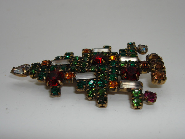 Vintage Weiss Foiled Rhinestone Christmas Tree Brooch - Excellent Condition