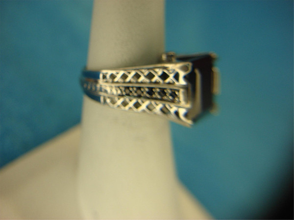 Vintage Sterling Silver Cocktail Ring with Faux Onyx & Filigree Setting (Size 6)