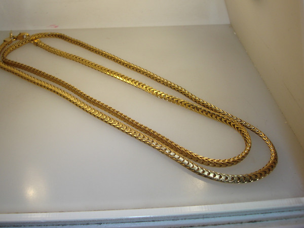 Vintage 1970s Monet Heavy Gold Tone Chain Necklace (34