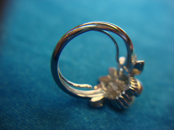 Vintage Avon Silver Tone Ring with Faux Pearl & Brilliants (Adjustable Size 4 1/2-6 1/2)