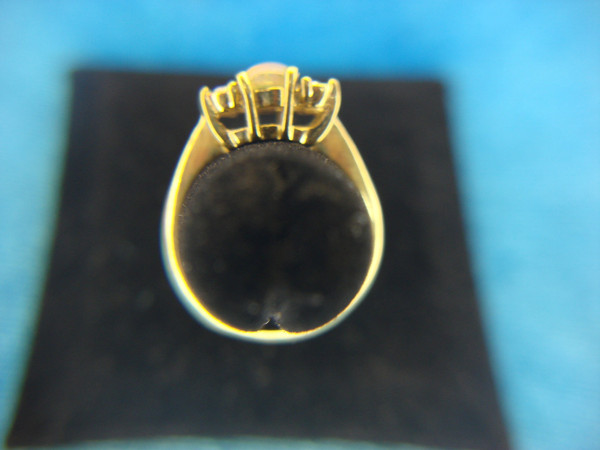 Avon Gold Tone Ring with Faux Opals & Rhinestones - Size 5 1/2