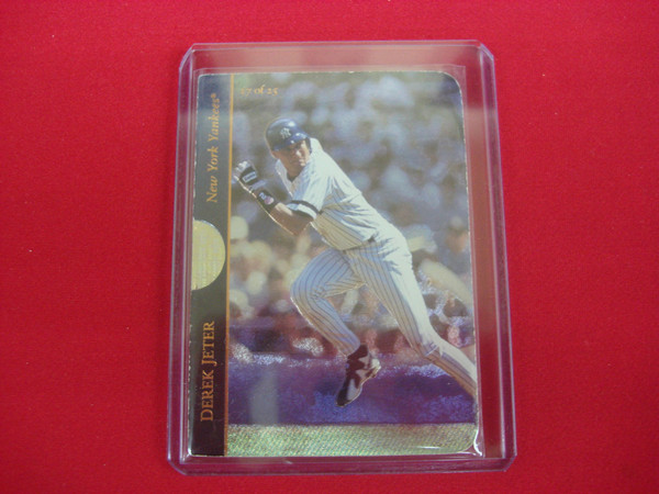 1997 Upper Deck SP Inside Info Derek Jeter Foil Baseball Card #17 Yankees - Graded Gem Mint!