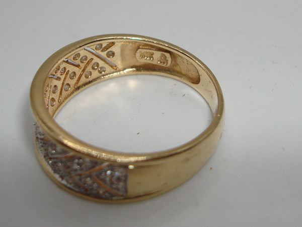 ✨ 14K Solid Gold Diamond Pave Ring (Size 8.5) - .36ctw  