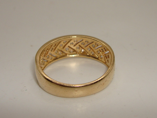 ✨ 14K Solid Gold Diamond Pave Ring (Size 8.5) - .36ctw  