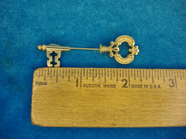 Vintage Avon Key Stickpin - Gold Tone Fashion Jewelry (2 1/4