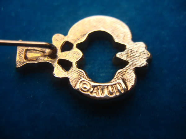 Vintage Avon Key Stickpin - Gold Tone Fashion Jewelry (2 1/4