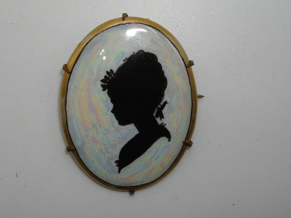 Vintage Victorian Iridescent Silhouette Brooch - Hand-Painted Lady Oval Design