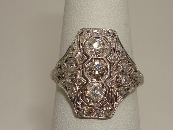 Antique Art Deco Platinum Ring with 3/4 Carat Brilliant Diamonds - Size 6