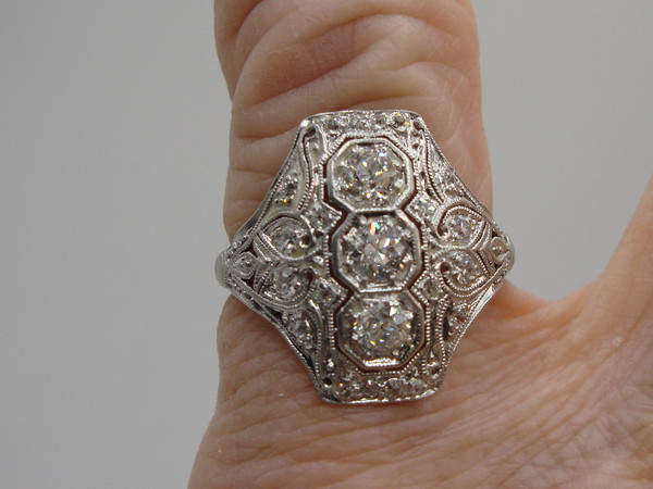 Antique Art Deco Platinum Ring with 3/4 Carat Brilliant Diamonds - Size 6