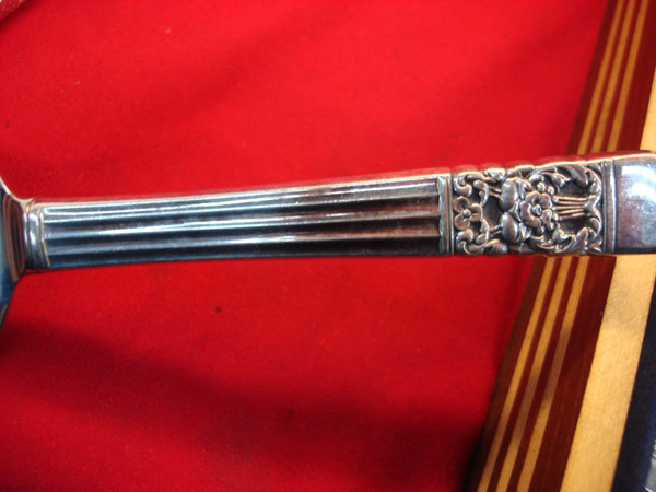 Vintage Community Plate Coronation 51pc Silverplate Flatware Set w/Chest - Estate Find