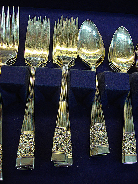 Vintage Community Plate Coronation 51pc Silverplate Flatware Set w/Chest - Estate Find