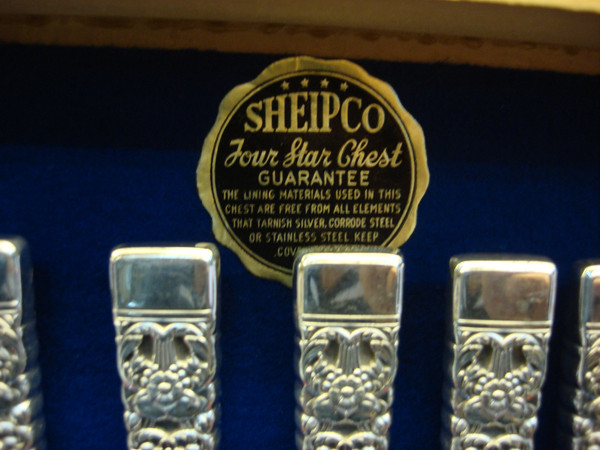 Vintage Community Plate Coronation 51pc Silverplate Flatware Set w/Chest - Estate Find