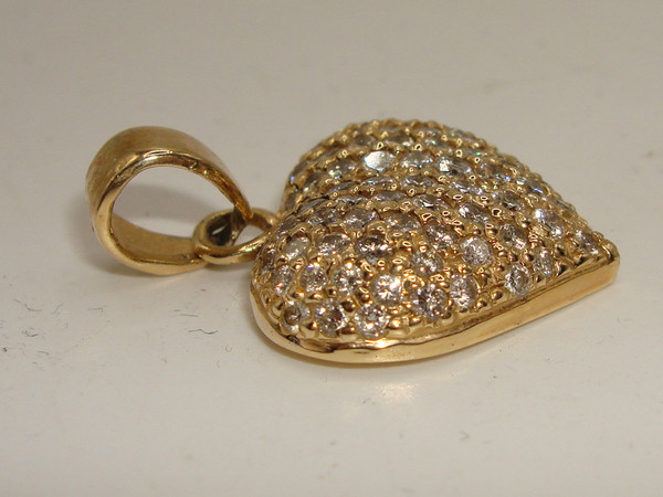 Custom 14K Gold Pave Diamond Heart Pendant | 1 Carat, SI2 Diamonds