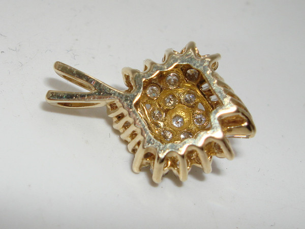 Elegant 14K Gold Diamond Pendant - 3/4ctw Baguette & Round Diamonds