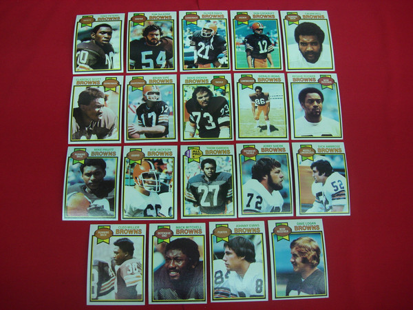 1979 Topps Cleveland Browns Football Cards - 19 Unique Cards (EX-MT Condition)