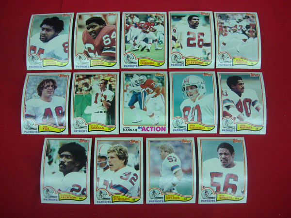 1982 Topps New England Patriots Football Card Lot (14 Cards, EX-MT+)