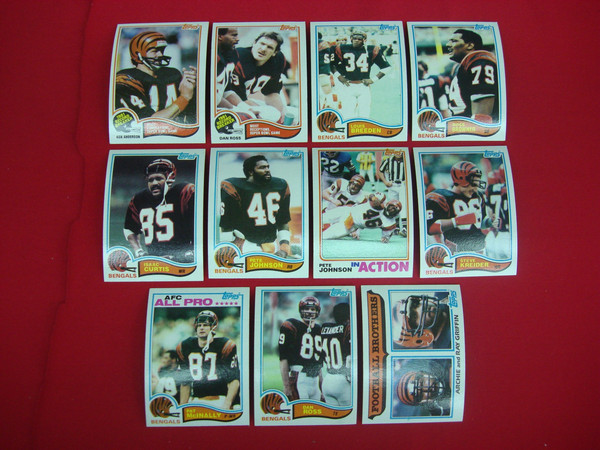 Vintage 1982 Topps Cincinnati Bengals Football Cards - 11-Card Lot (EX-MT+)