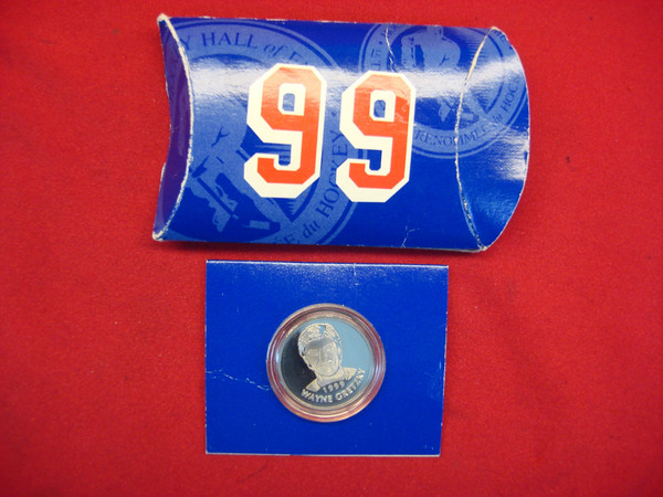 Wayne Gretzky 1999 Hockey Hall of Fame Commemorative Round Coin - Limited Edition (50,000)