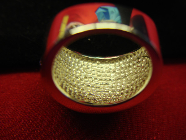 Sparkling Purple Stone Ring - Gold Tone Size 7 - Pre-Owned (Excellent Condition)