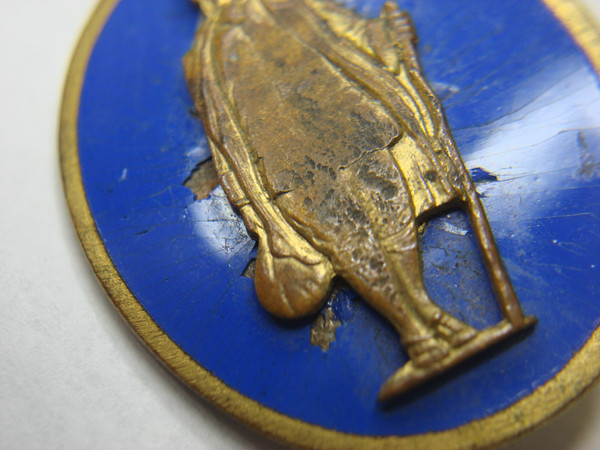 Vintage WWII US Army 111th Infantry Regiment Pin - 'BE FRANKLIN' Enamel