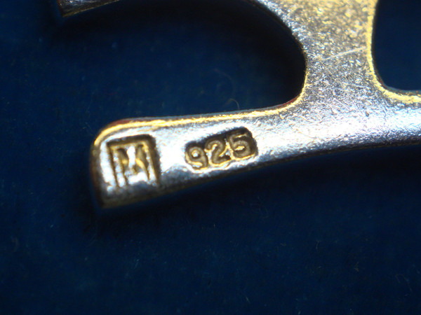 Sterling Silver 'R' Pendant Necklace | Personalized Elegance (17 inch)