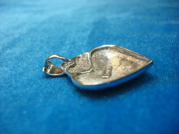 Sparkling Sterling Silver Heart Pendant w/Marcasites - 7.90g