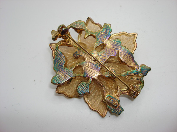 Vintage Kenneth Cole Poinsettia Brooch - Gold Tone Mesh & Enamel Holiday Statement Piece