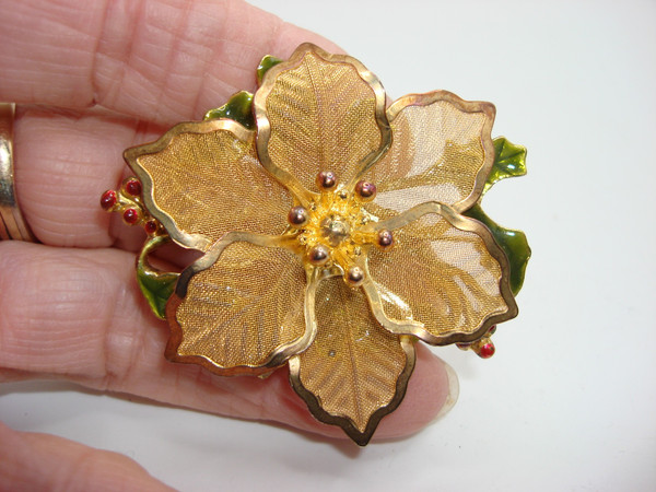 Vintage Kenneth Cole Poinsettia Brooch - Gold Tone Mesh & Enamel Holiday Statement Piece