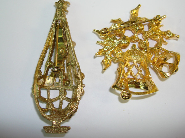 Vintage Christmas Pins Set of 8 - Avon, Gerry's & More! Holiday Nostalgia