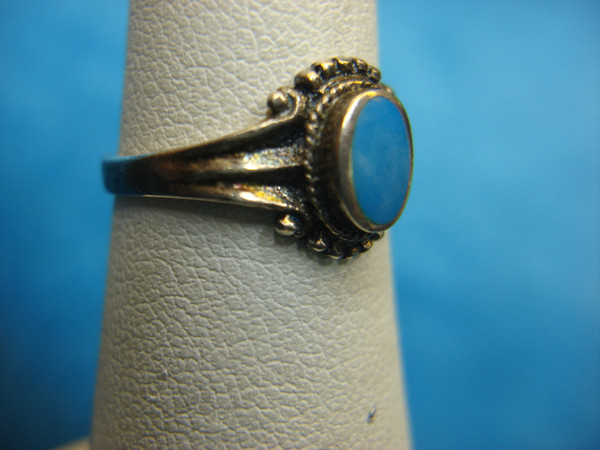 Vintage Sterling Silver Turquoise Ring - Size 4 3/4 - Excellent Condition