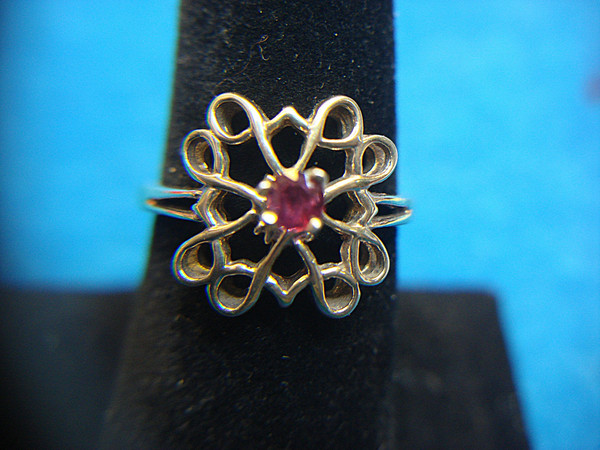 Avon Sterling Silver & Gold Vermeil Garnet Ring Size 8 - Elegant Statement Piece