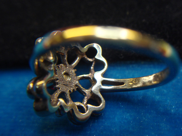 Avon Sterling Silver & Gold Vermeil Garnet Ring Size 8 - Elegant Statement Piece