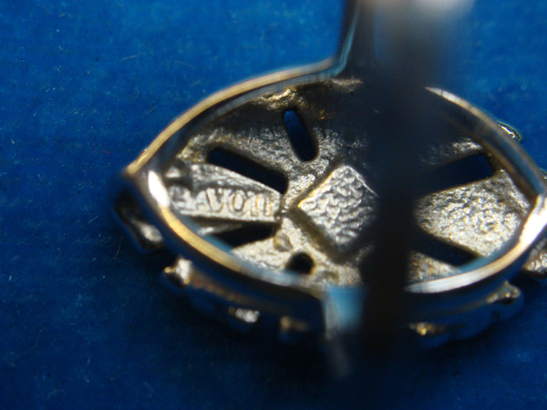 Vintage Avon Filigree Ring, Silver Tone, Size 6.5 - Unique & Well-Loved