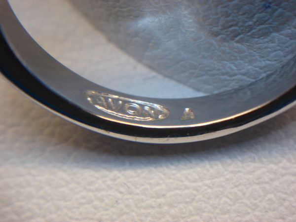 Avon Silver Tone Diamond Cluster Ring Size 6 3/4 - Pre-Owned