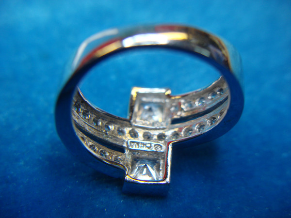 Vintage Silver-Tone Ring with Round & Square Diamonds - Size 9