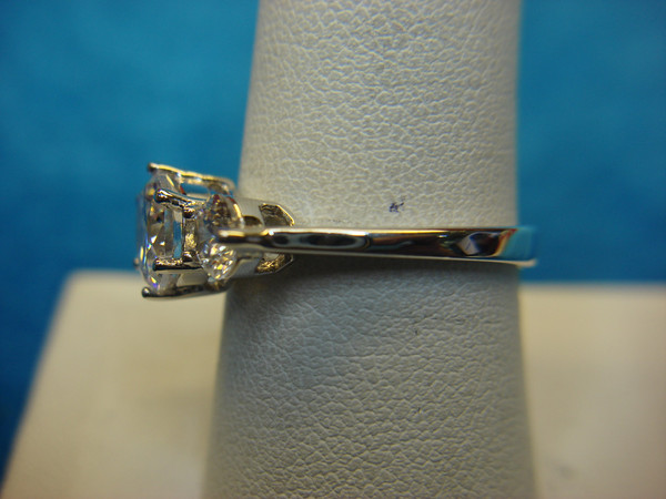 Sparkling Vintage Silver Tone Ring with CZ Stones - Size 9 (Excellent Condition)