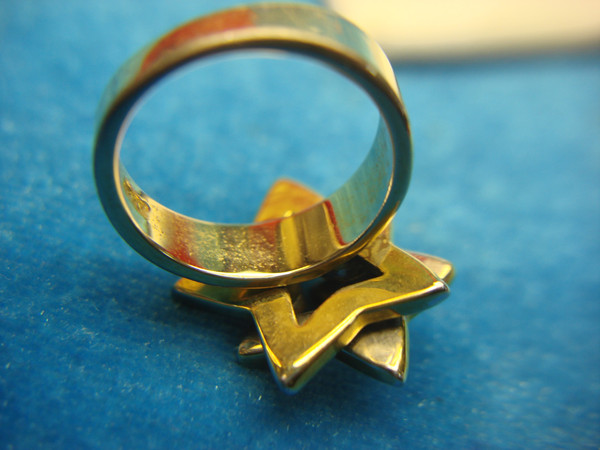 Gold Tone Spinning Stars Ring - Size 5.5 (Pre-Owned)