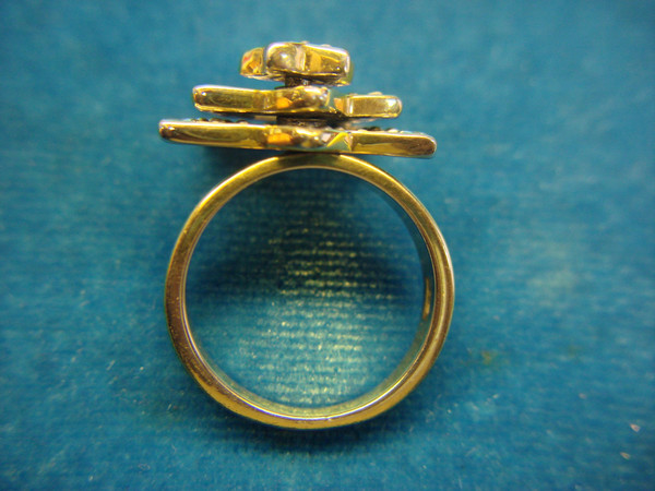 Gold Tone Spinning Stars Ring - Size 5.5 (Pre-Owned)