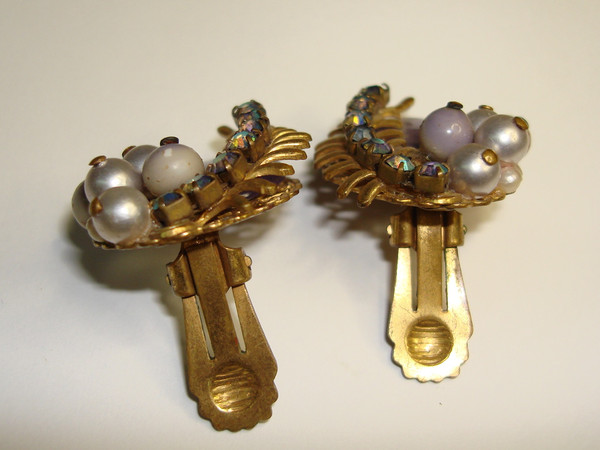 Vintage Rhinestone & Faux Pearl Clip-on Earrings - Purple Lucite | Possibly Weiss