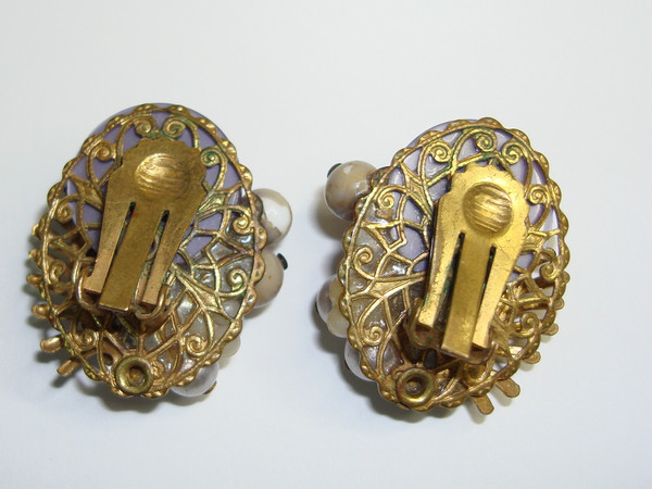 Vintage Rhinestone & Faux Pearl Clip-on Earrings - Purple Lucite | Possibly Weiss