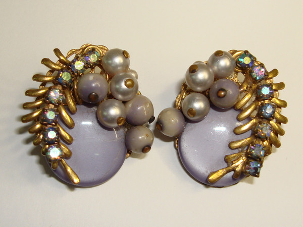 Vintage Rhinestone & Faux Pearl Clip-on Earrings - Purple Lucite | Possibly Weiss
