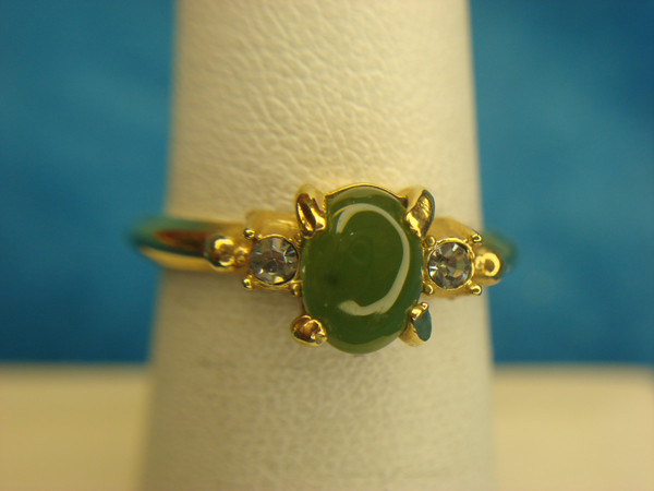 Avon Gold-Tone Ring with Faux Jade & Rhinestones - Size 7 1/2 (Excellent Condition)
