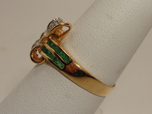 Vintage 14K Gold Emerald & Diamond Ring - Size 7