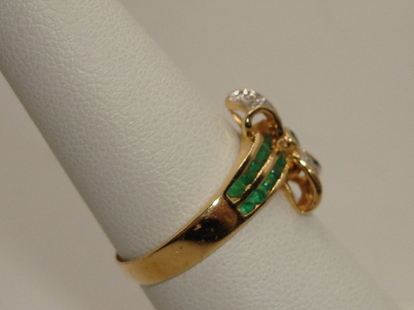 Vintage 14K Gold Emerald & Diamond Ring - Size 7