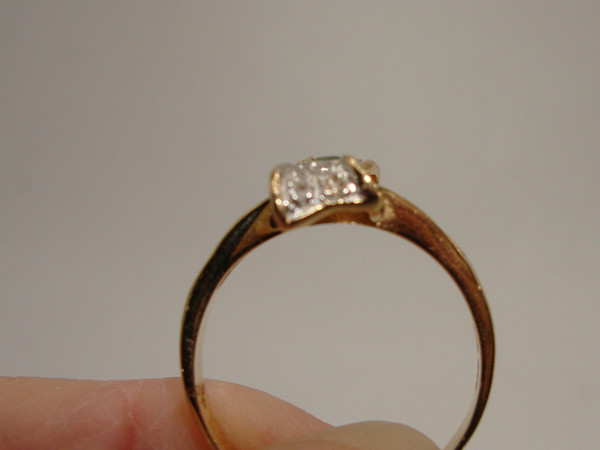 Vintage 14K Gold Emerald & Diamond Ring - Size 7