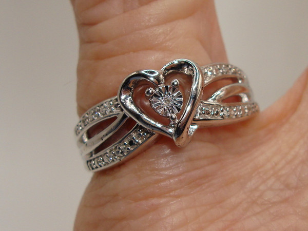 Vintage Kay Jewelers Sterling Silver & Diamond Heart Ring (Size 7)