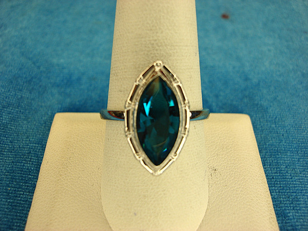 Blue Marquise Cocktail Ring | Sterling Silver Size 9 1/2 (Pre-Owned, Excellent Condition)