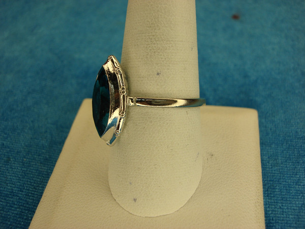 Blue Marquise Cocktail Ring | Sterling Silver Size 9 1/2 (Pre-Owned, Excellent Condition)