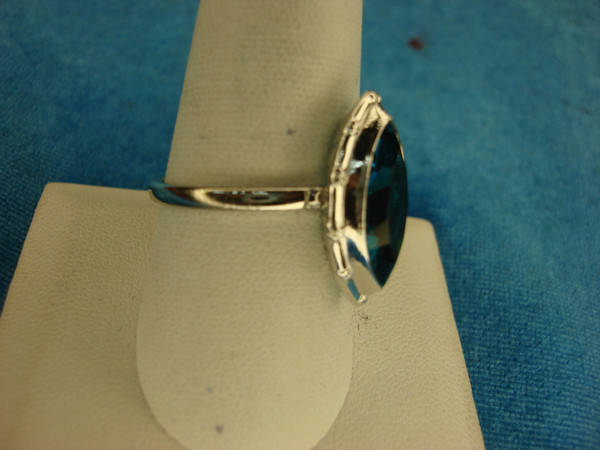 Blue Marquise Cocktail Ring | Sterling Silver Size 9 1/2 (Pre-Owned, Excellent Condition)